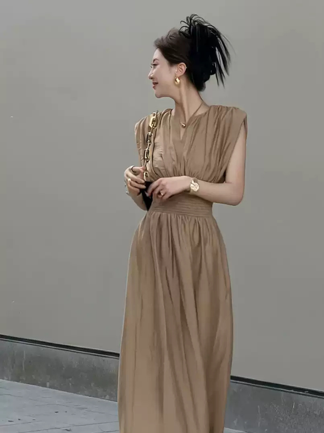 【美シルエット】ウエストシャーリング ロングワンピース｜Vネック・フレンチスリーブ・Aライン